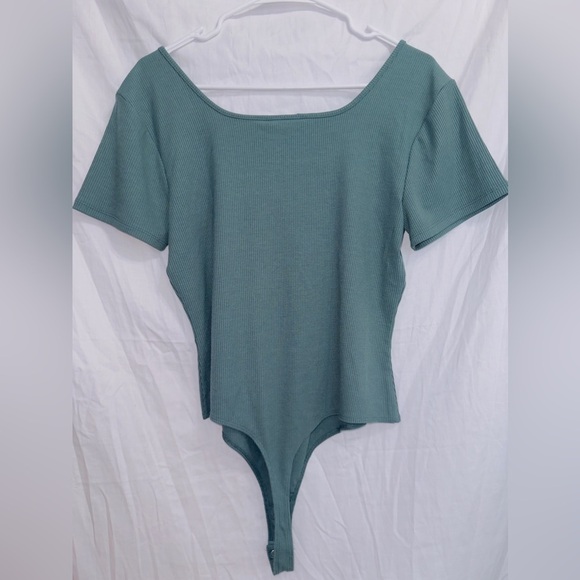 Nine West Green Ribbed Knit Short Sleeve Thong Back Bodysuit size XL - Picture 6 of 6